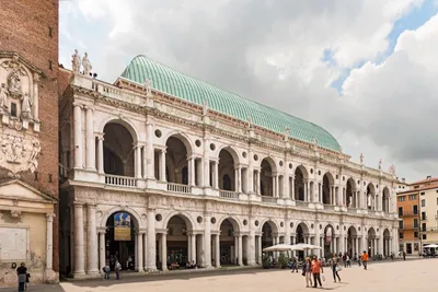 Basilica Palladiana e Piazza dei Signori a Vicenza